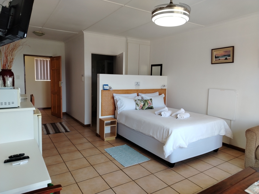 10 Bedroom Property for Sale in Gonubie Eastern Cape